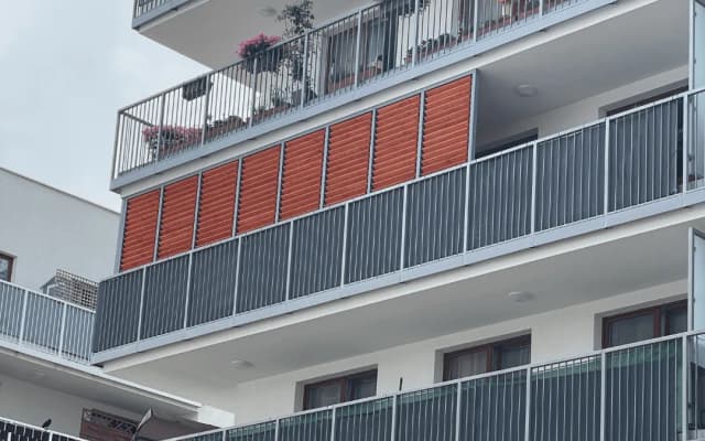 Ile kosztuje zabudowa balkonu w bloku? Sprawdź, aby nie przepłacić